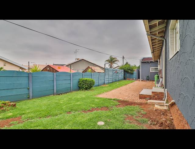 4 BEDROOM HOUSE FOR SALE IN VERWOERDPARK